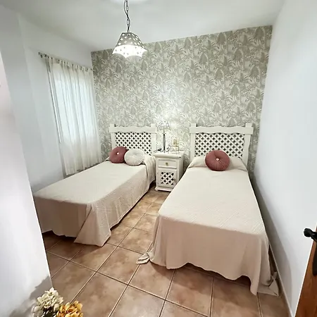 Apartamentos Luna Solo Familias Y Parejas Conil De La Frontera Exterior photo